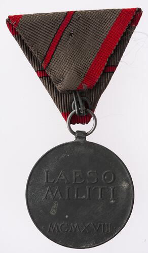 Medal - Wound Medal (Verwundetenmedaille), Austria, 1918 - Reverse