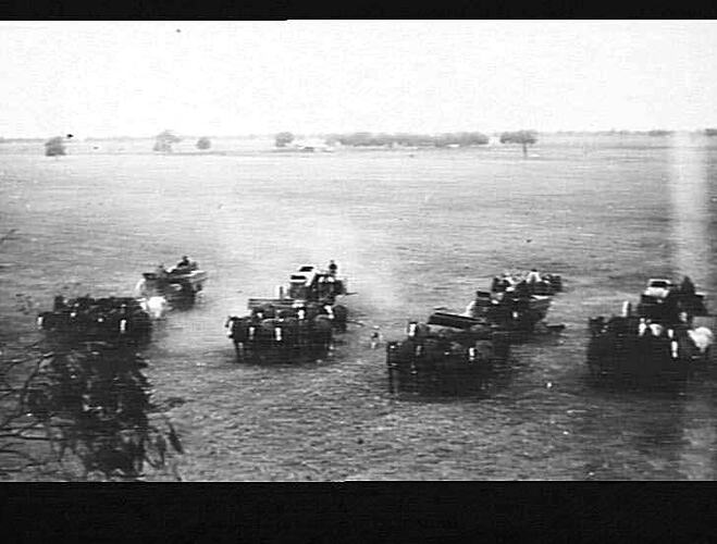 FIVE 8 FT. SUNSHINE HEADERS ON ALLANDALE ESTATE, MATHOURA: JAN 1929