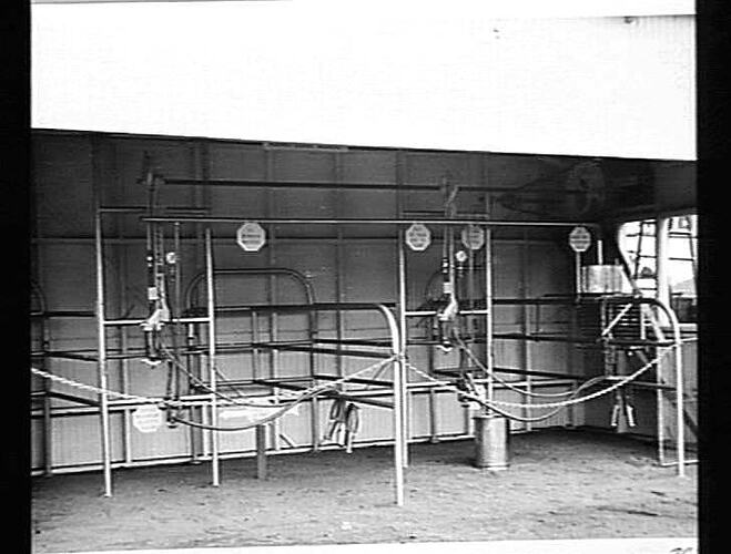MELBOURNE SHOW: MILKERS STAND: SEPT 1948