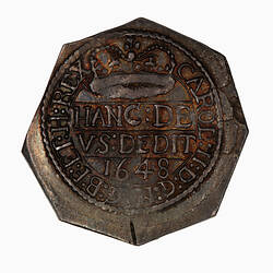 Coin, Octagonal shape, Crown above the three lines of legend; HANC DE / VS DEDIT / 1648.