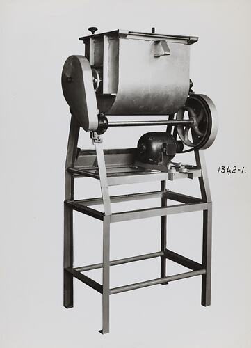 Photograph - Schumacher Mill Furnishing Works, 'Jelly Crystal Mixer', Port Melbourne, Victoria, 1945