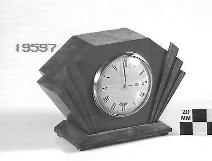 Electric Clock Smiths English Clocks, circa 1933