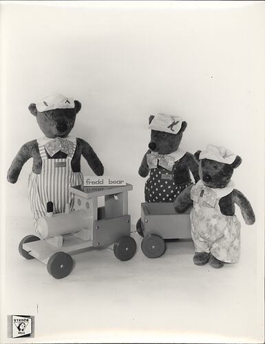 Photograph - L.J. Sterne Company, Three Fredd Bears, Melbourne, circa 1965