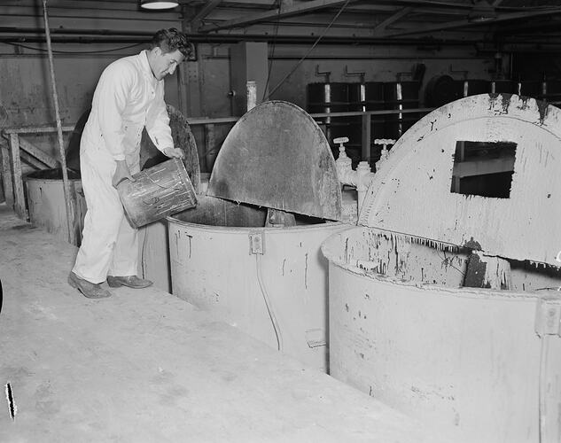 Glazebrooks Paints Australia, Worker Mixing Paint, Victoria, 13 Aug 1959