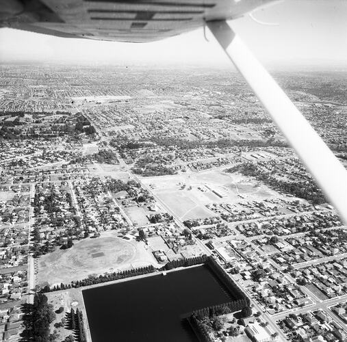 Monochrome aerial photograph of Mount Waverley.