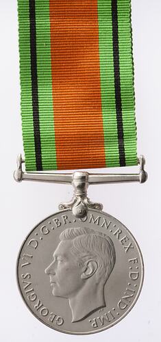 Medal - The Defence Medal 1939-1945, Australia, 1945 - Obverse