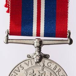 Medal - The War Medal 1939-1945, Australia, 1945