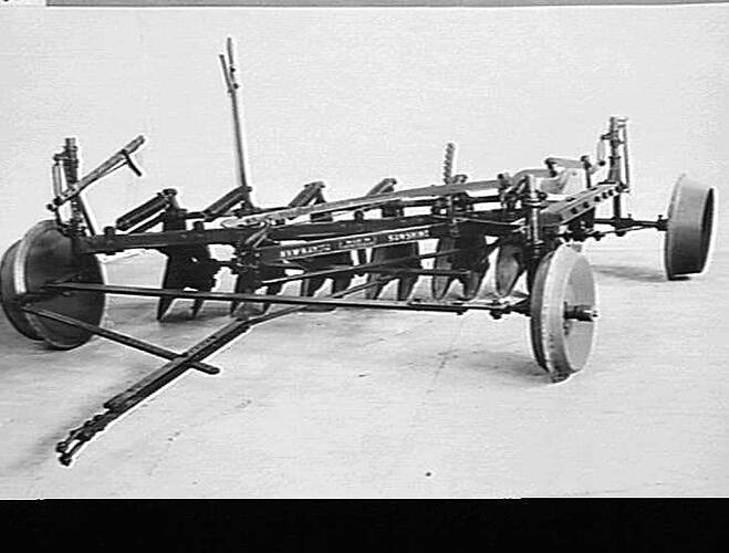 12 DISC SCRUB PLOW: NOV 1927