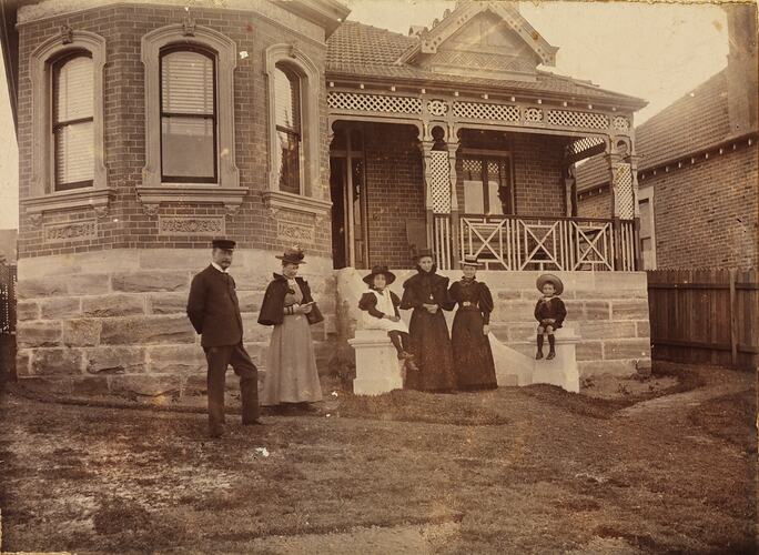 George Denton Hirst with Family, Mosman, New South Wales, 1898