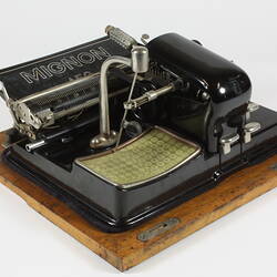 Typewriter - AEG Co, Mignon Model 4, 1927-1928