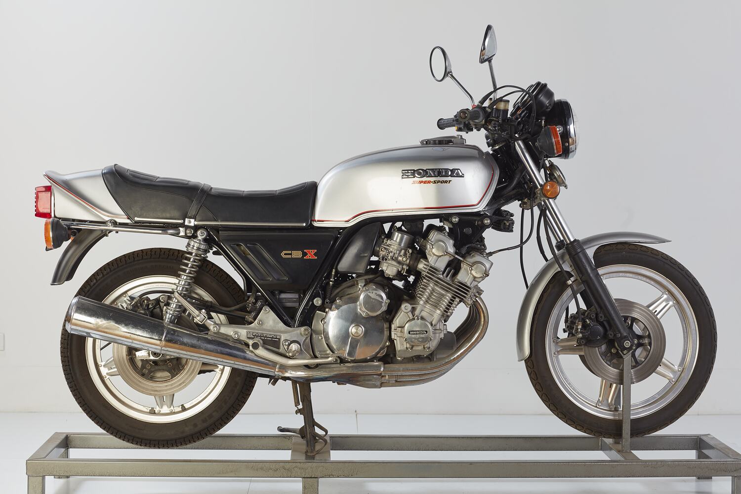 Honda CBX 1000: The wide one - Old Bike Australasia