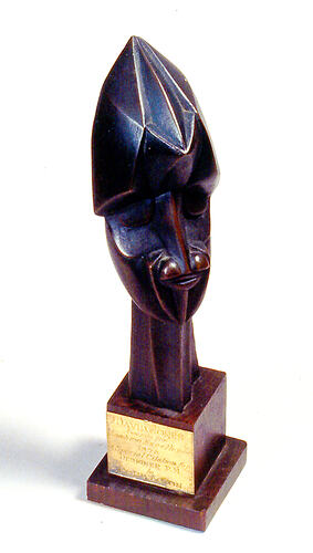 Award - David Jones, 1978 [figurine]