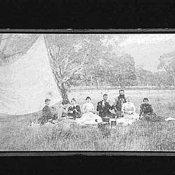 Carte de Visite - Men & Women Picnicking, Australia, circa 1890