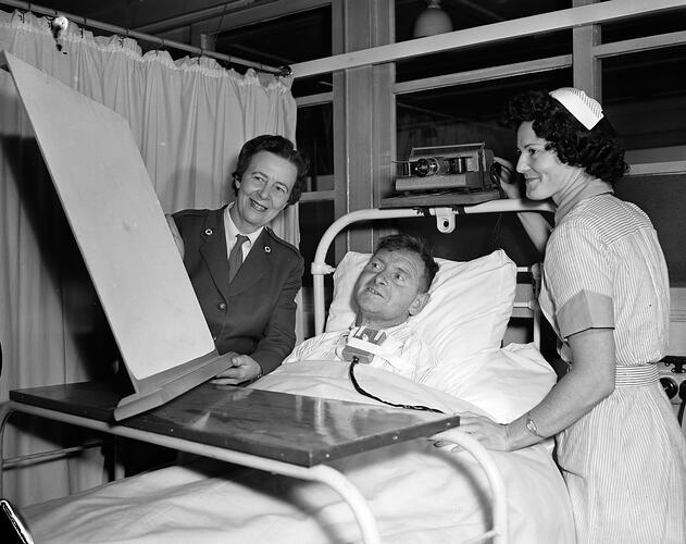 Australian Red Cross Society, Worker with Patient, Caulfield, Victoria, 04 Jun 1959