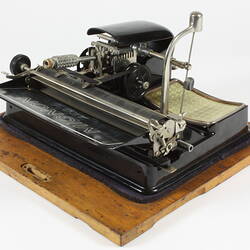 Typewriter - AEG Co, Mignon Model 4, 1927-1928