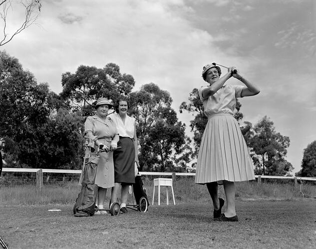 Royal Automobile Club of Victoria, Women Playing Golf, Healesville, Victoria, 26 Nov 1959