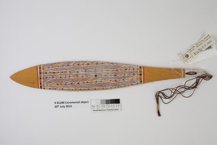 X 81286, Ceremonial object, Australia