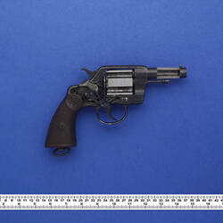Revolver - Colt New Army and Navy, 1902