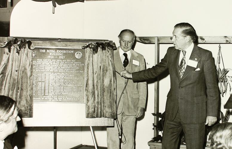 Photograph - Unveiling of the Plaque Commemorating the State Parliament Occupation of the Western Annexe, Exhibition Building, Melbourne, 9 May 1981