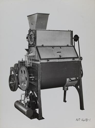 Photograph - Schumacher Mill Furnishing Works, Machine, Port Melbourne, Victoria, circa 1940s