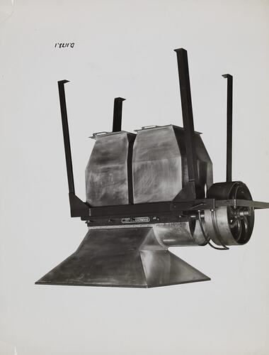Photograph - Schumacher Mill Furnishing Works, Sifter, Port Melbourne, Victoria, 1941