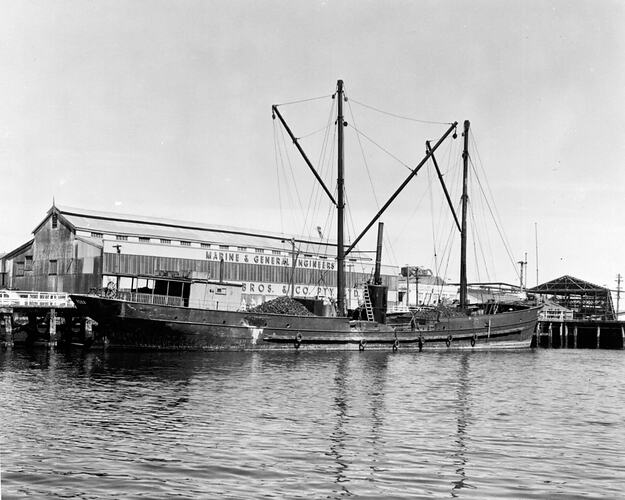 Negative State Electricity Commission, Yarra River, Victoria, 1916
