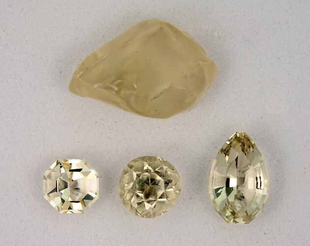 Labradorite. [M 48178]