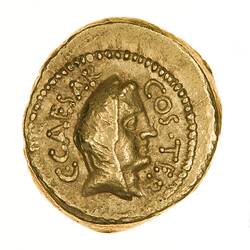 Coin - Aureus, Julius Caesar, Ancient Roman Republic, 46 BC - Obverse