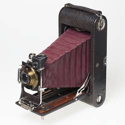 Camera - Eastman Kodak Co., 'No 3A Model B2', U.S.A., circa 1910