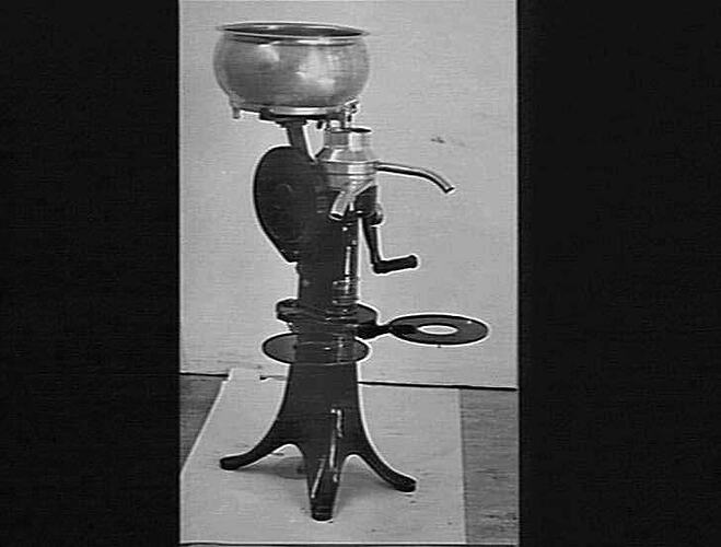 M-H SEPARATOR AND SECTION: DEC 1932