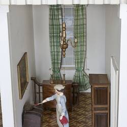 Dolls' House - F.A. Clemons, 'Pendle Hall', 1940s, Room 20, Top Landing, Furnished