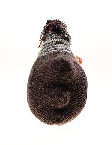 Museums Victoria HT 33133 hand-knitted chook, back