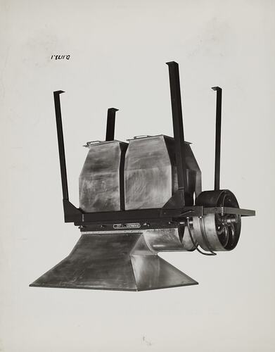 Photograph - Schumacher Mill Furnishing Works, Sifter, Port Melbourne, Victoria, 1941