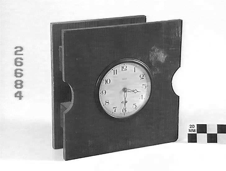 Electric Clock Smiths English Clocks, circa 1938