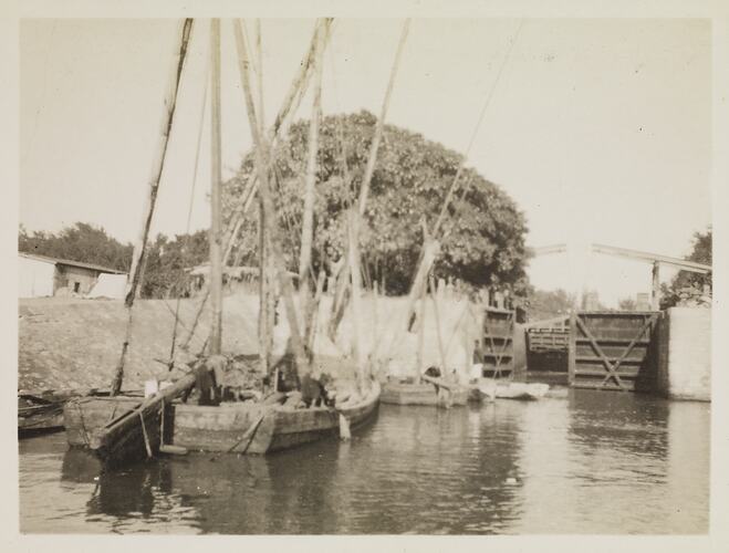 'The Entrance Sweet Water Canal', Egypt, Captain Edward Albert McKenna, World War I, 1914-1915