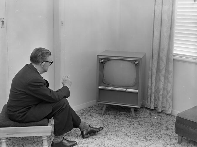 Southdown Press, Man with a Television Set, Brighton, Victoria, 04 Nov 1959