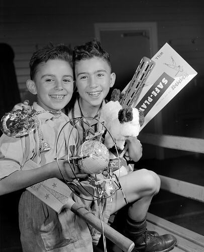 Commonwealth Fertilisers and Chemicals Ltd, Two Boys with Presents, Yarraville, Victoria, 14 Dec 1959