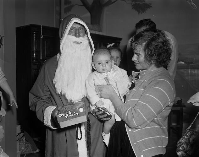 Swallow & Ariell Ltd, Children with Santa Claus, Port Melbourne, 19 Dec 1959