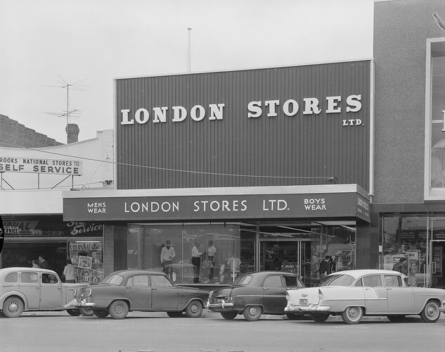 Exterior of London Stores Ltd, Dandenong, Victoria, 06 Oct 1960