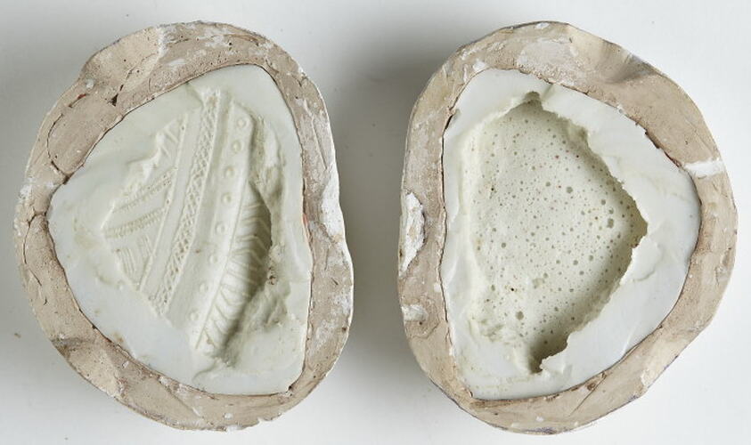 Potsherd (Mould), Watom Island, East New Britain, Papua New Guinea, 3300 to 2750 BP