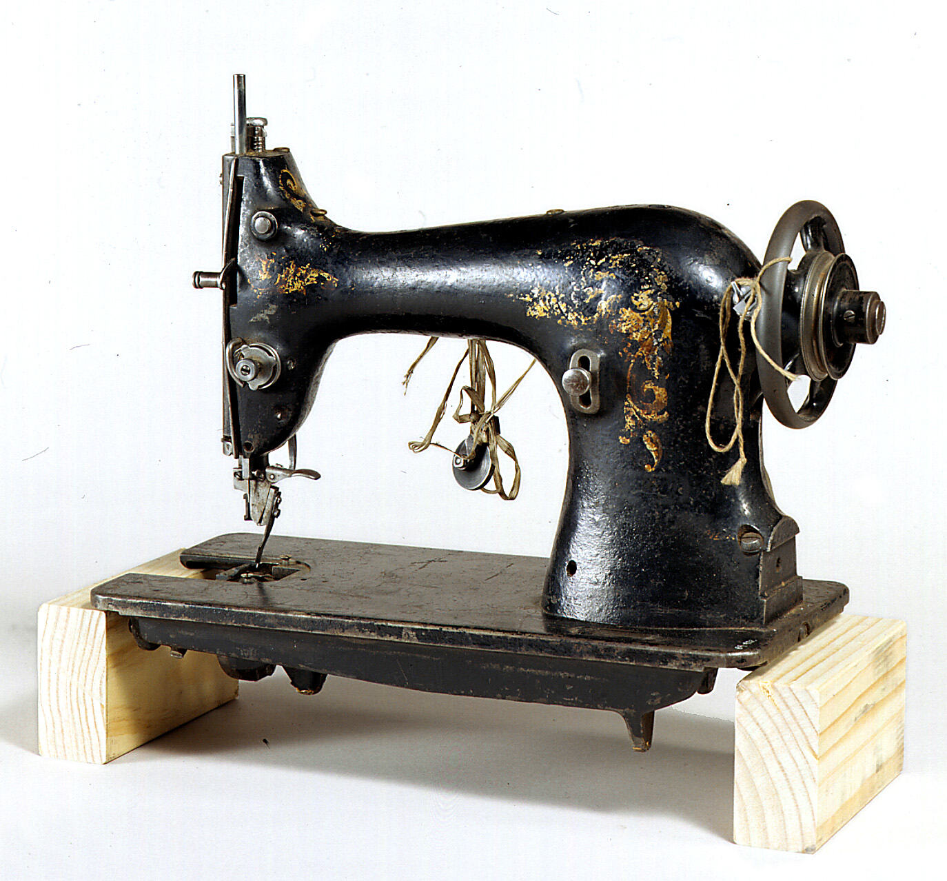 Sewing Machine Singer, Trimming, 1902