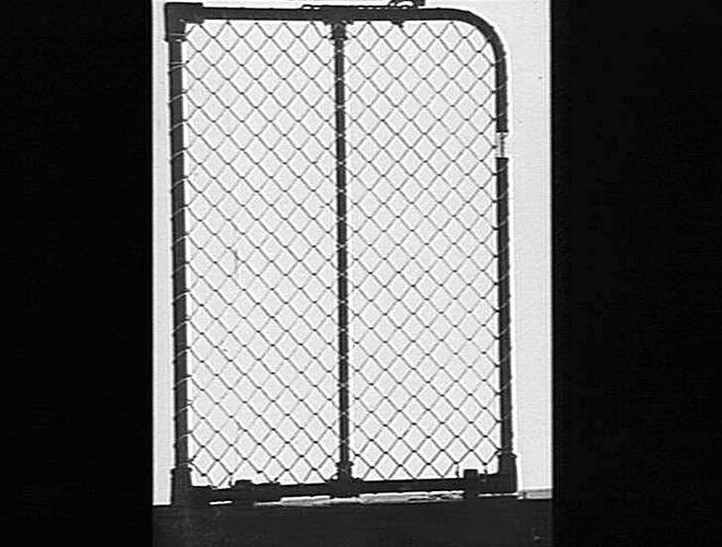 SPECIAL GATE BUILT FOR YARRAWONGA SHIRE. APRIL 1925