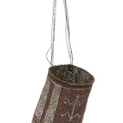 Twined conical pandanus basket (hanging)