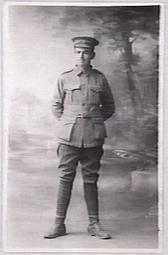 Photograph: Private Edgar James McCarthy, 8th Battalion, AIF, First World War