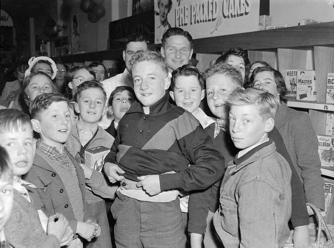 Crowd in Supermarket, Essendon, Victoria, Aug 1954