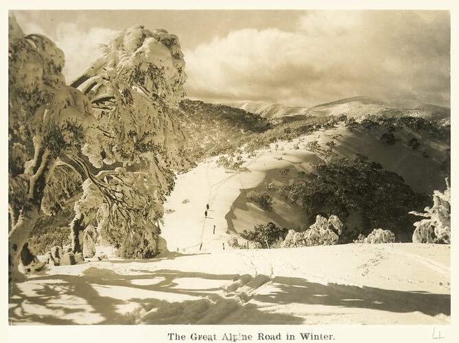 [The Great Alpine Road in winter, about 1905.]