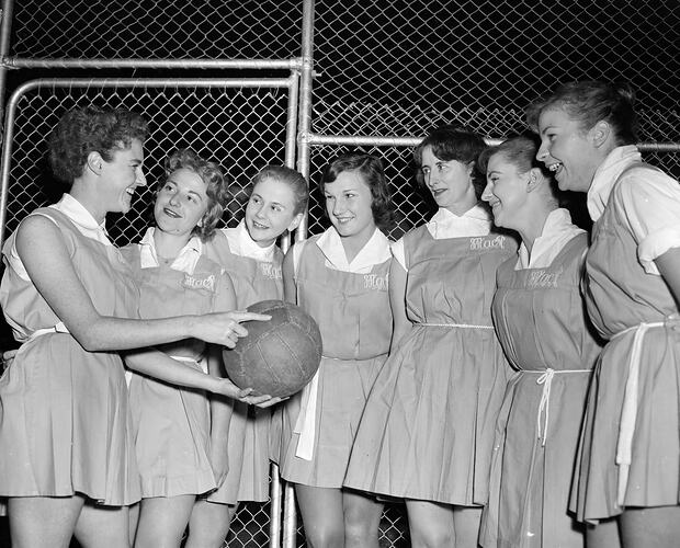 MacRobertson Girl's High School, Netball Team, Flagstaff Gardens, Melbourne, 13 May 1959
