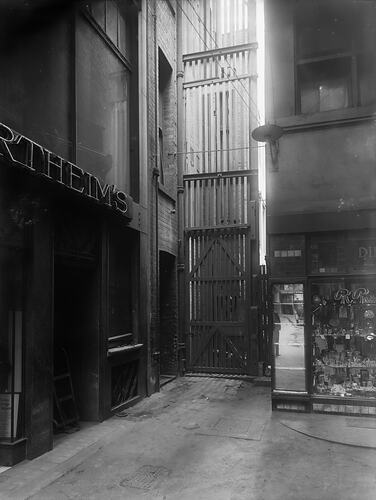 Kodak Australasia Pty Ltd, Back of 252 Collins St from Howey Place, Melbourne, 26 Aug 1934