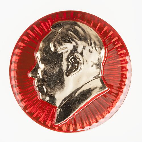 Badge - Mao Tse Tung.