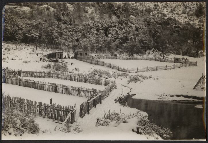 View of the Settlement at Yaka-Shaka cove, Hoste Island, Tierra del Fuego. June 1929.